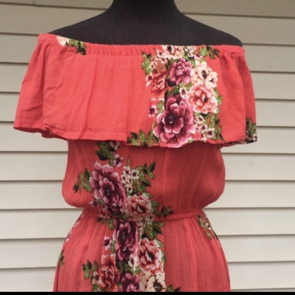 Off-Shoulder floral Maxi Dress - Picture 2 of 6